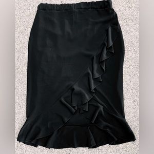 Boohoo Black Pencil Skirt with Ruffle Size 8